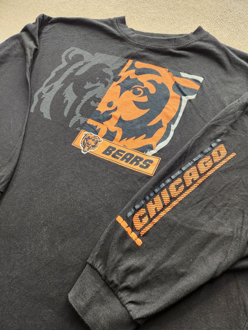 Y2K Era Majestic Men's 3XL Black Chicago Bears Graphic Long Sleeve T-Shirt